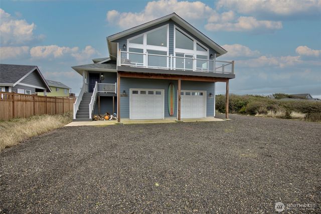 1120 Ocean Shores Boulevard SW, Ocean Shores, WA 98569