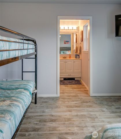 1120 Ocean Shores Boulevard SW, Ocean Shores, WA 98569