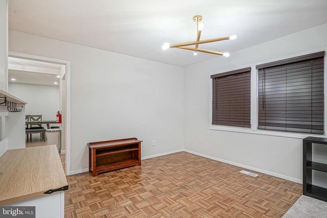 36 EDEN ROCK LN, Willingboro, NJ 08046