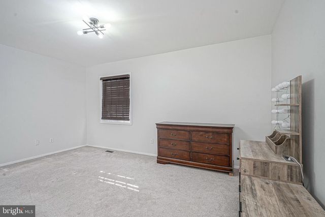 36 EDEN ROCK LN, Willingboro, NJ 08046