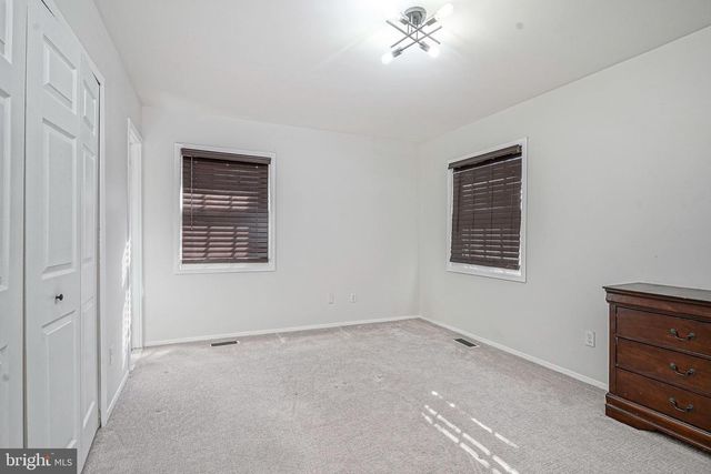 36 EDEN ROCK LN, Willingboro, NJ 08046