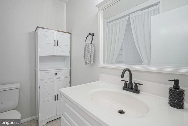 36 EDEN ROCK LN, Willingboro, NJ 08046