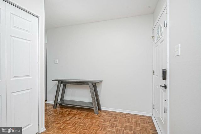 36 EDEN ROCK LN, Willingboro, NJ 08046