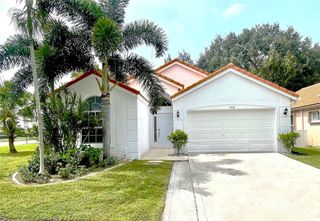 1713 Carriage Brooke Dr, Wellington, FL 33414