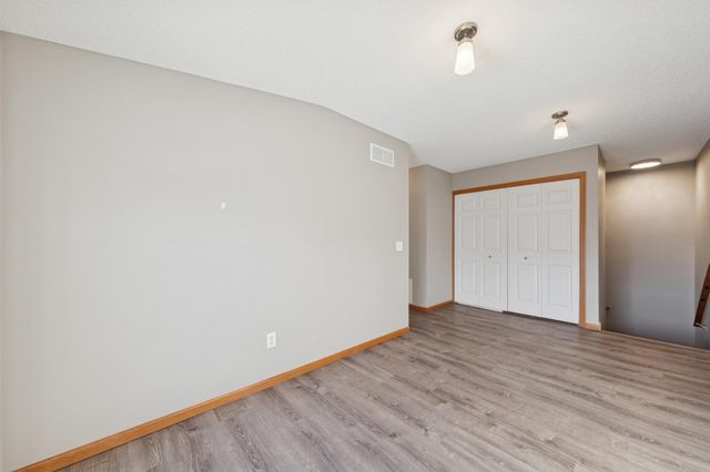 4880 149th Street N 1, Hugo, MN 55038