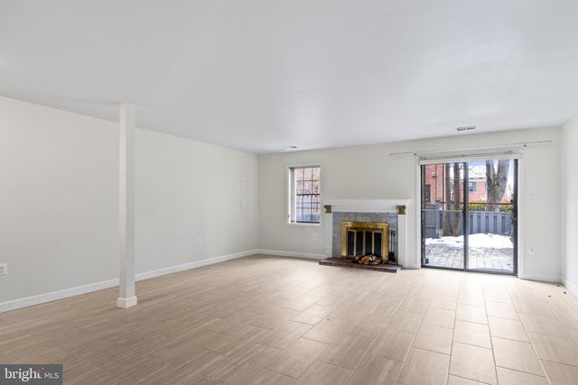 5412 WYCKLOW CT, Alexandria, VA 22304