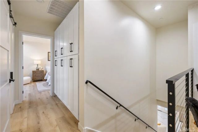 1649 N Lake Avenue 1, Pasadena, CA 91104