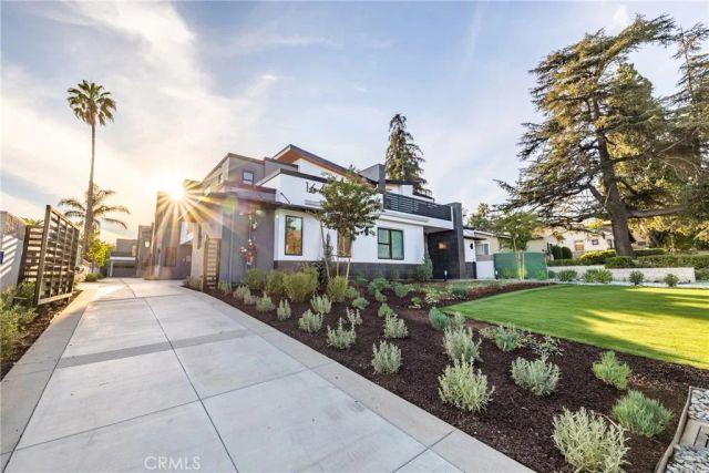 1649 N Lake Avenue 1, Pasadena, CA 91104
