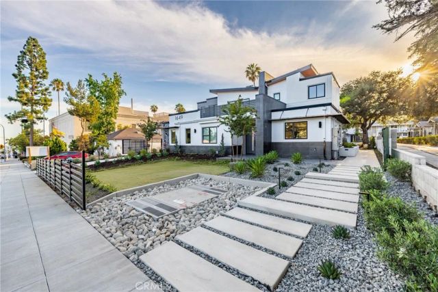 1649 N Lake Avenue 1, Pasadena, CA 91104