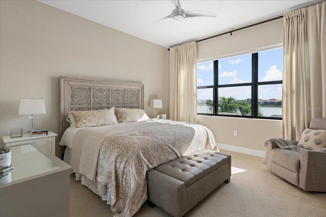 8096 GRANDE SHORES DRIVE, Sarasota, FL 34240