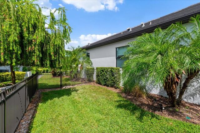 8096 GRANDE SHORES DRIVE, Sarasota, FL 34240