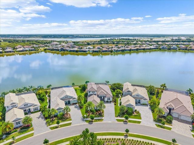8096 GRANDE SHORES DRIVE, Sarasota, FL 34240