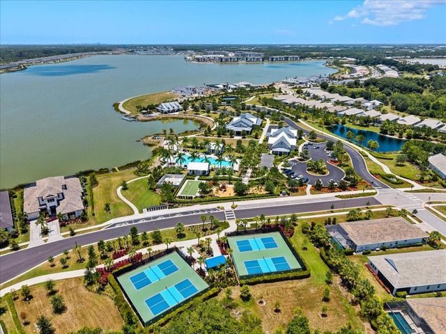 8096 GRANDE SHORES DRIVE, Sarasota, FL 34240