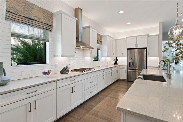 8096 GRANDE SHORES DRIVE, Sarasota, FL 34240