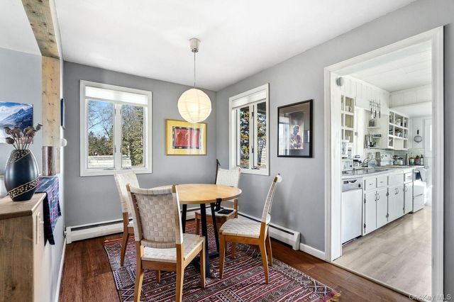 9 Cottage Grove Avenue, Thornwood, NY 10594