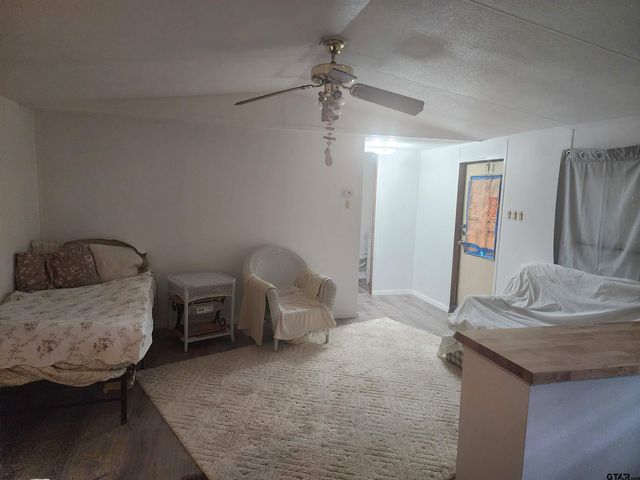 77 PR 52046, Pittsburg, TX 75686