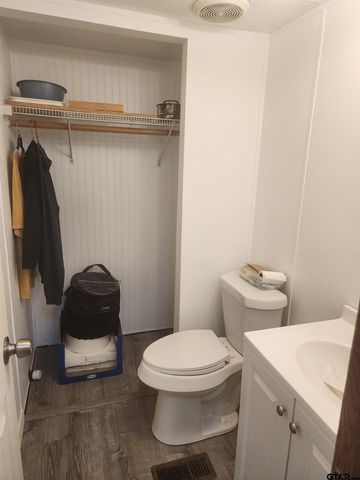 77 PR 52046, Pittsburg, TX 75686