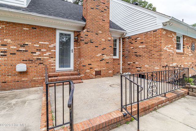 1921 Pinemont Circle, Goldsboro, NC 27534