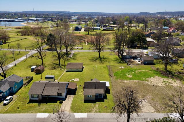 232 E Elm Street, Eufaula, OK 74432