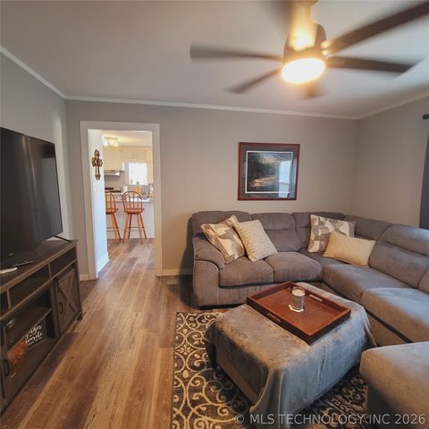 232 E Elm Street, Eufaula, OK 74432