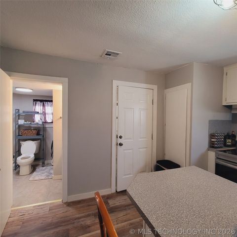 232 E Elm Street, Eufaula, OK 74432