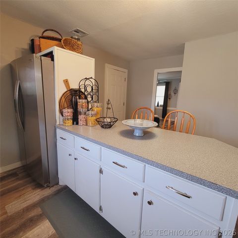 232 E Elm Street, Eufaula, OK 74432