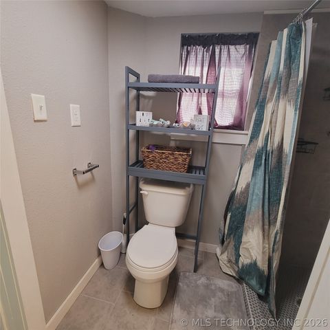 232 E Elm Street, Eufaula, OK 74432