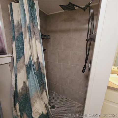 232 E Elm Street, Eufaula, OK 74432