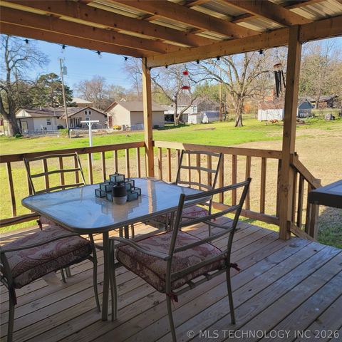 232 E Elm Street, Eufaula, OK 74432