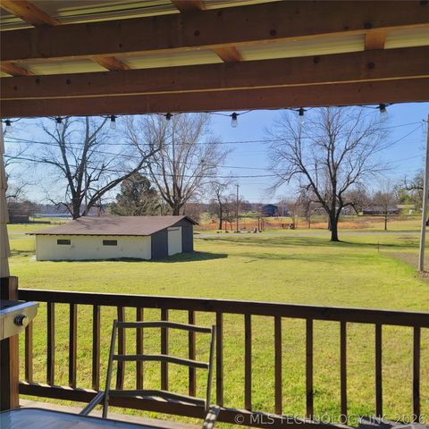 232 E Elm Street, Eufaula, OK 74432