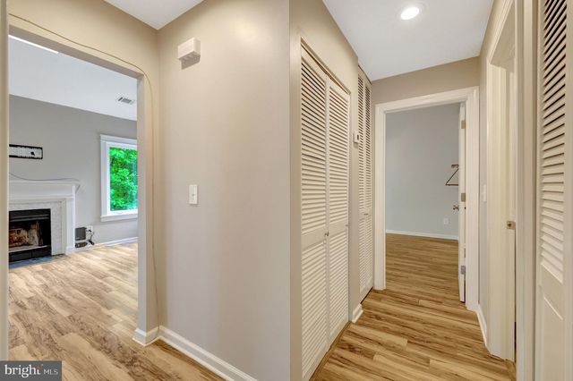 1504-E SUMMERCHASE CT, Reston, VA 20194
