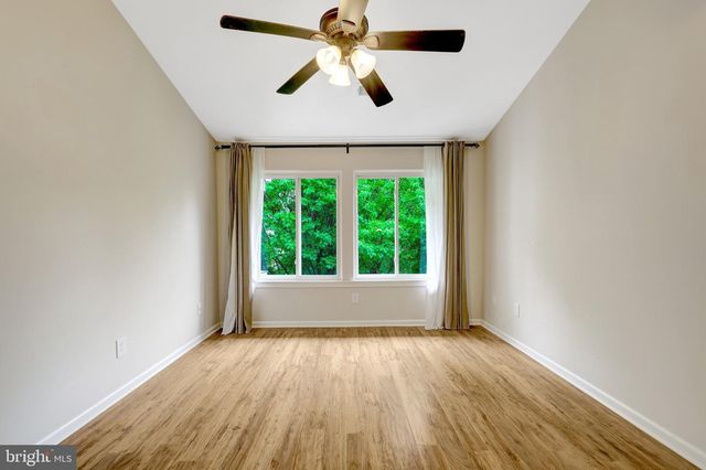 1504-E SUMMERCHASE CT, Reston, VA 20194