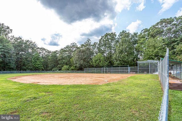 1504-E SUMMERCHASE CT, Reston, VA 20194