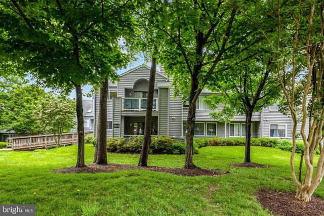 1504-E SUMMERCHASE CT, Reston, VA 20194