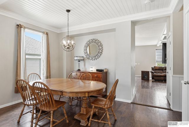 7303 N 107th Street, Omaha, NE 68122