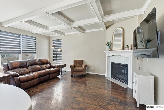7303 N 107th Street, Omaha, NE 68122