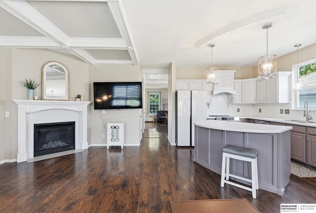 7303 N 107th Street, Omaha, NE 68122