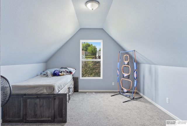 7303 N 107th Street, Omaha, NE 68122