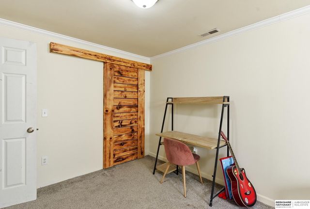 7303 N 107th Street, Omaha, NE 68122