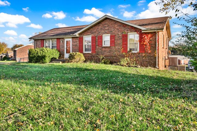 326 Bancroft Dr, Clarksville, TN 37042