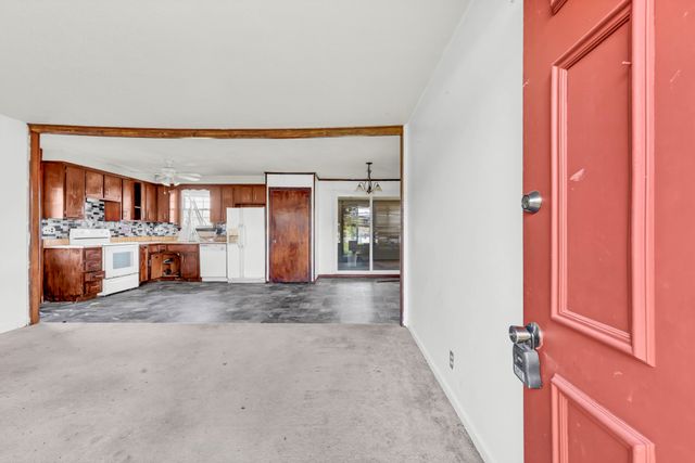 326 Bancroft Dr, Clarksville, TN 37042