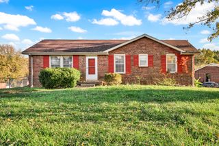 326 Bancroft Dr, Clarksville, TN 37042