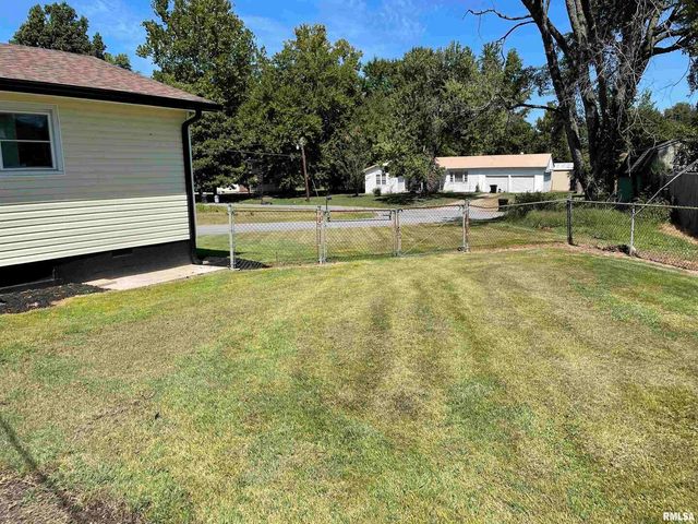 319 LINDSEY Street, Metropolis, IL 62960