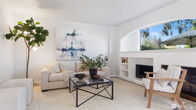 8321 Putters Court, Arlington, WA 98233