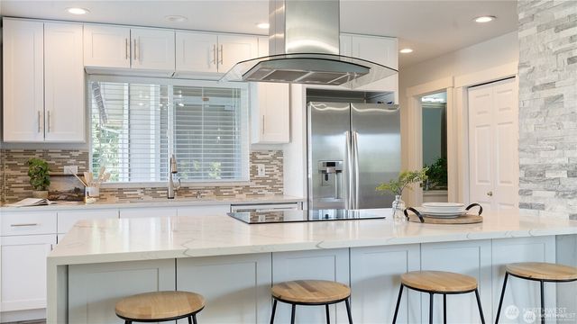 8321 Putters Court, Arlington, WA 98233