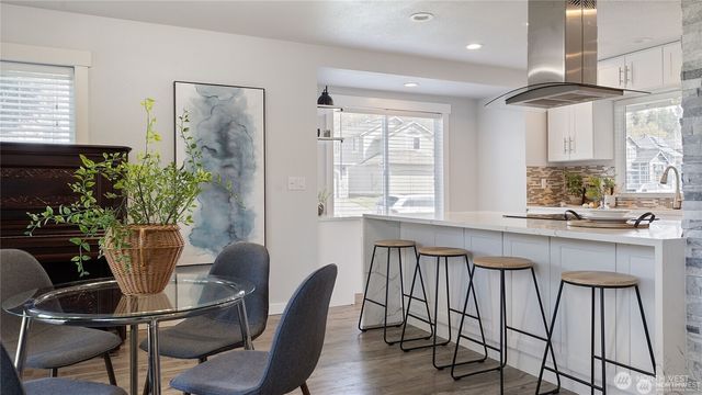 8321 Putters Court, Arlington, WA 98233