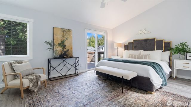 8321 Putters Court, Arlington, WA 98233