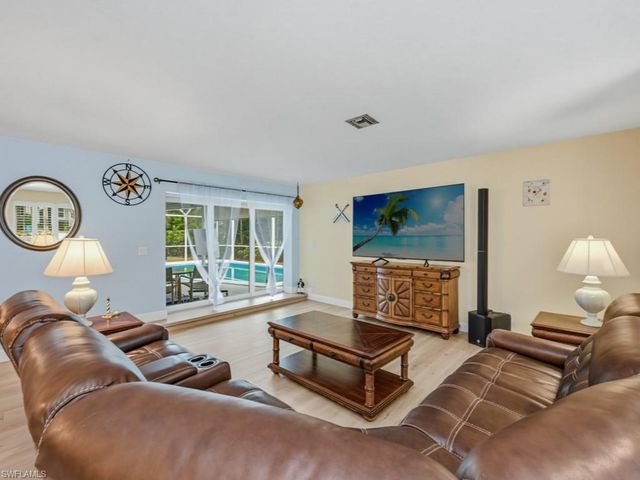 1610 Collingswood CT, Marco Island, FL 34145