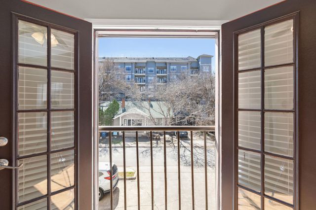 712 Graham PL 205, Austin, TX 78705