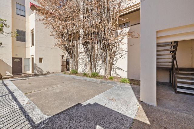 712 Graham PL 205, Austin, TX 78705